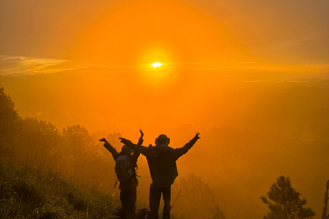 Dalat: Cloud Chasing packaged hike - Sunrise Pickup Included Group Packaged Tour - Free photo & video taken by tour guide