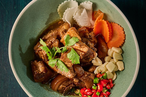 Phuket: Thai Dining Experience at Three Monkeys Restaurant Thai Set Menu for 2 - Set D