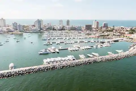 Punta del Este: Piriapolis Guided Half-Day Trip with Pickup