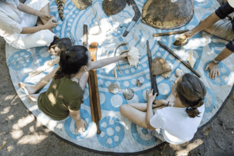 凯恩斯：原住民海岸探险与莫斯曼峡谷之旅凯恩斯原住民海岸探险和莫斯曼峡谷之旅