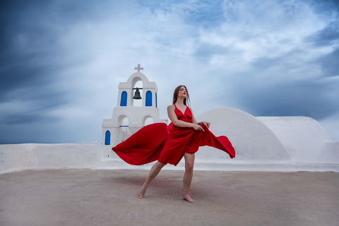 Oía: Santorini Professional Photoshoot with Edited Photos