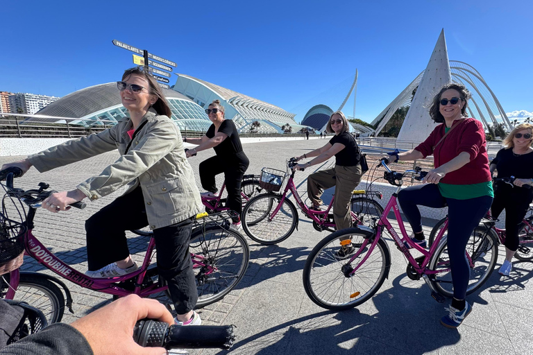 Valencia: Geführte private Fahrradtour mit Tapas und Getränken