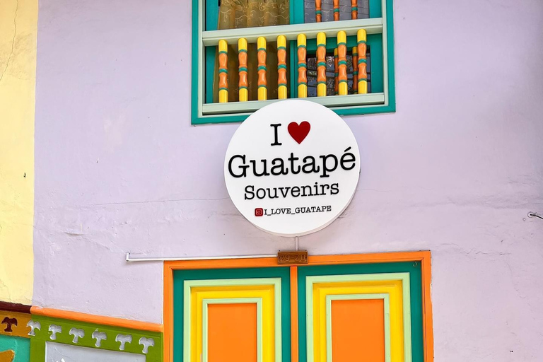 جولة غواتابي: ألتو ديل تشوتشو، وبيدرا ديل بينيول، والغداء، والمزيد