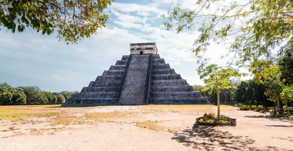 From Cancun: Chichen Itza Early Tour with Transportation