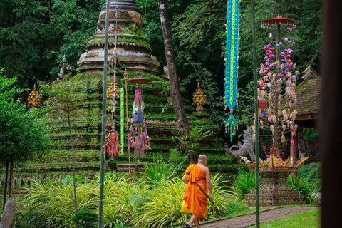 Chiang Mai: Doi Suthep Sunset & Hidden Temple with Guide