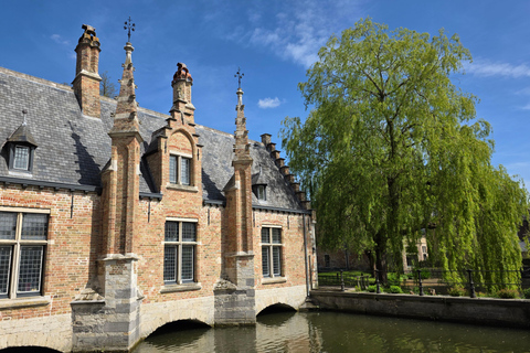 Bruges by bike with family and friends!