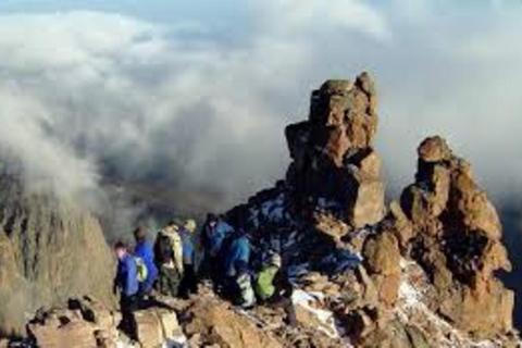 Caminhada de 1 dia no Monte Quênia saindo de Nairóbi