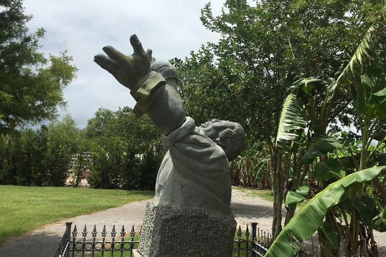 From New Orleans: Oak Alley and Laura Plantation Guided Tour