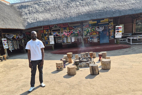 From Johannesburg: Lesedi Cultural Village Tour with Buffet