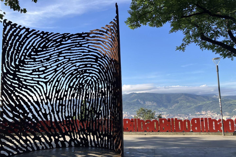 Bilbao: Guggenheim Museum & City Highlights Audio Tour Bilbao: Guggenheim Museum & City Highlights Audio Tour (EN)
