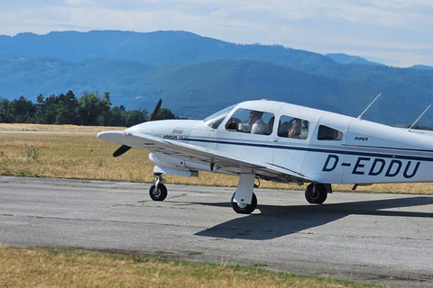 Nikšić: Private Panoramic Flight Nikšić: Private panoramic flight, 60 minutes