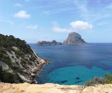 Ibiza Island Tour: Es Vedra, Salt Flats & Hippy Market