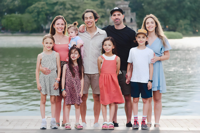 Hanoi: Military History Museum, Hoa Lo Prison & Gardens Tour Small Group: All-In-One Tour: Highlights & Train Street