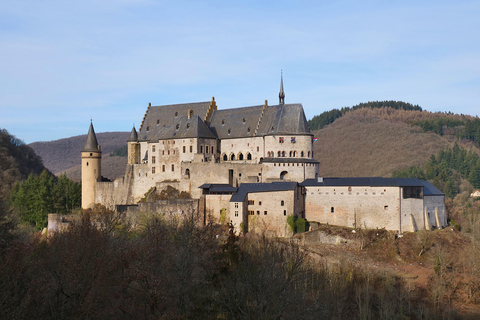 Luxembourg: Vianden Castle Guided Tour with Transfer