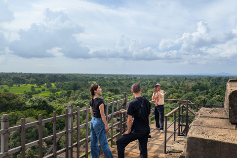 Vanuit Siem Reap: Koh Ker en Beng Mealea privé dagtourGedeelde tour