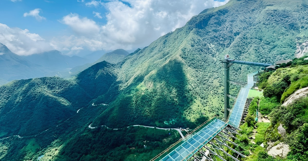 Sapa: Half-Day Rong May Glass Bridge & Silver Waterfall Trip