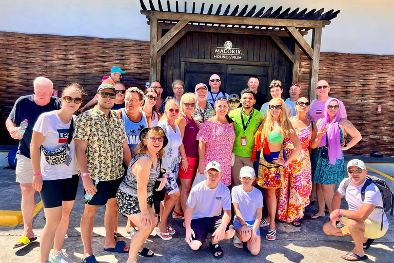 Monkey Tour Interaction and Historic Center (Puerto Plata)