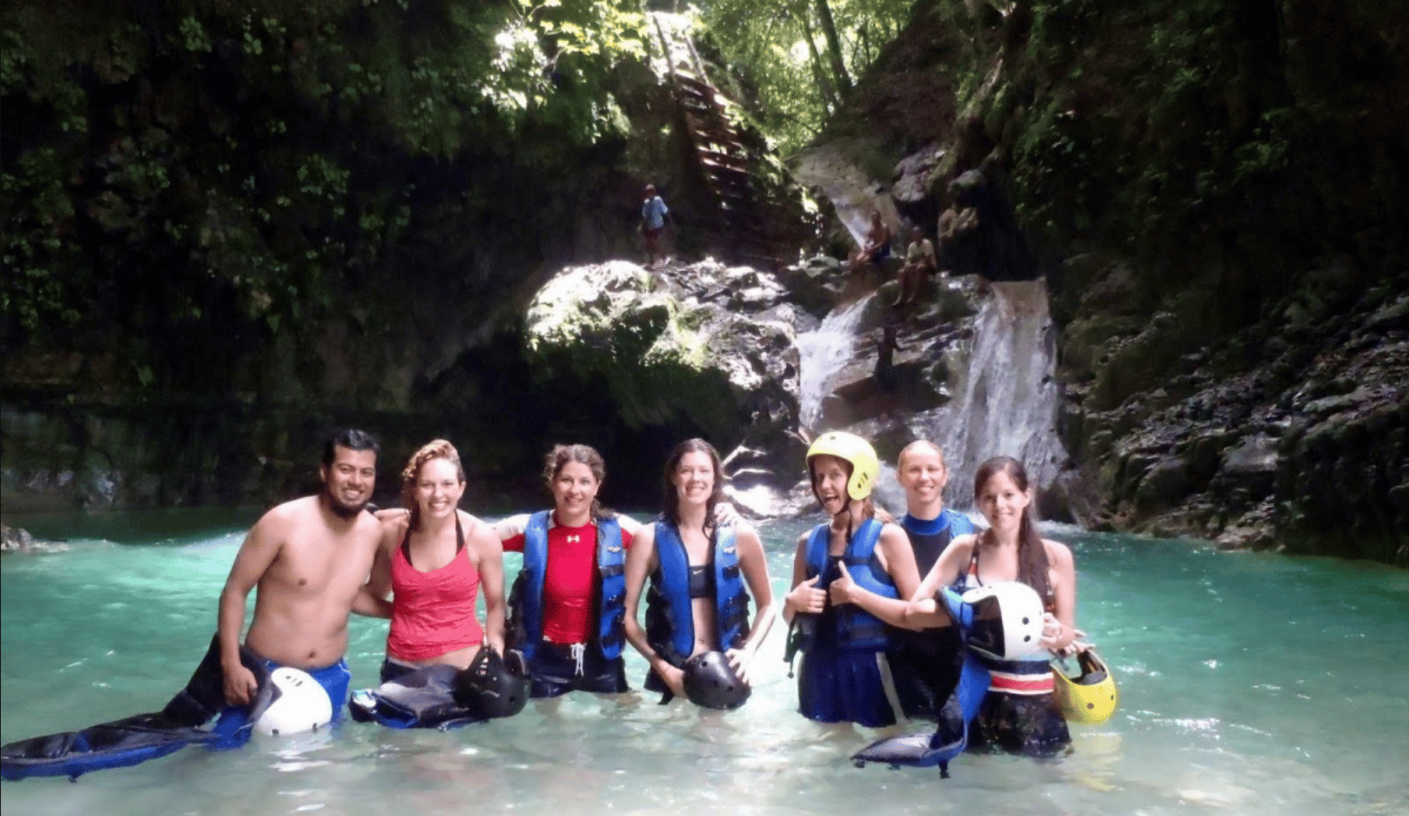 27 Wasserfälle Tour mit Eintritt & Mittagessen