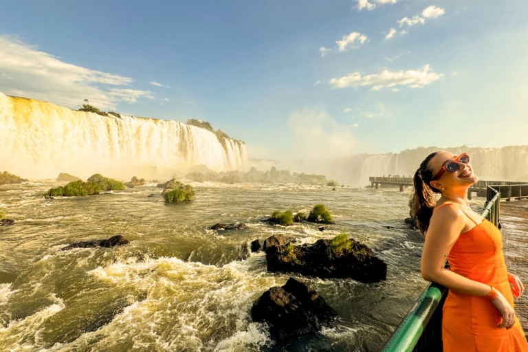 Z Foz do Iguaçu: Zachód słońca nad wodospademBilet na zachód słońca nad wodospadem i regularny transport