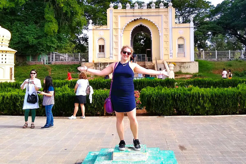 Saree Weaving & Srirangapatna Palace Day Tour from Bangalore