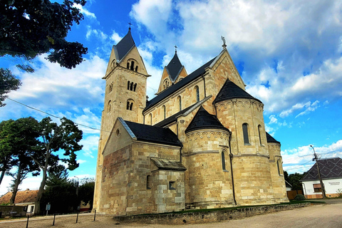 Ab Budapest: Tagestour nach Győr, Lébény und Pannonhalma