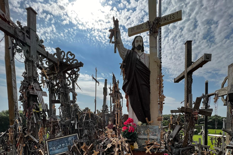 Riga-Vilnius:Rundale palace/Hill of Crosses/Burbiskes manor