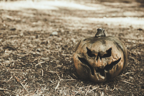 Luxembourg: Ghosts and Dark History Tour with a Local