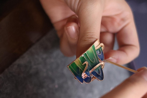 Guangzhou: Cold Enamel Brooch DIY Experience in Yongqingfang