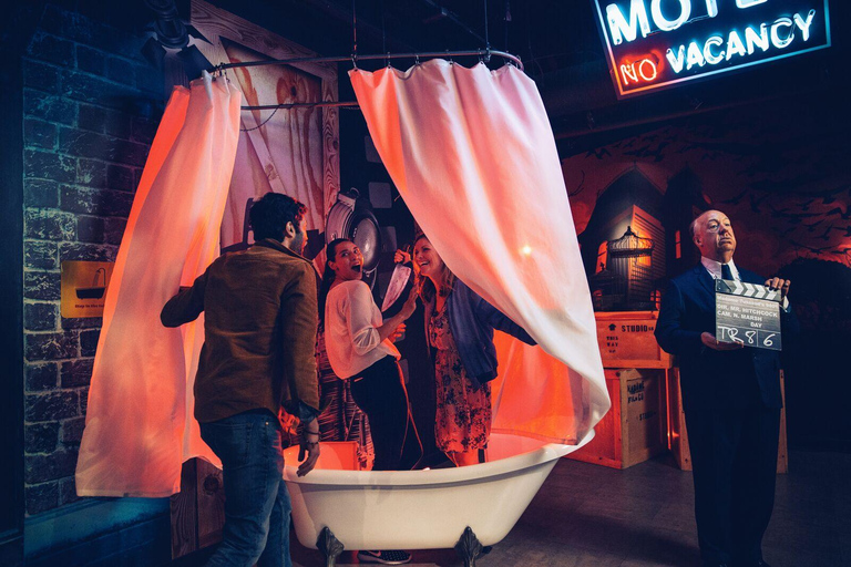 Los Angeles: Hollywood Stars VIP Tour at Madame Tussauds