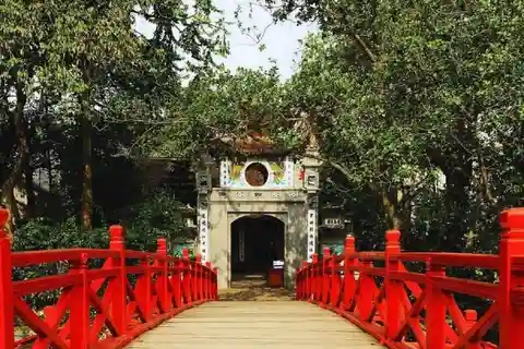 Hanoi Highlights - Full-Day City Tour with Lunch