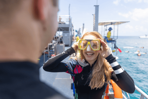 Cairns: Great Barrier Reef Pontoon, Travel by Helicopter Heli Flight to the reef, Heli flight back to Cairns