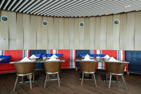 Pattaya : ISEA Sky &amp; The Jetty - Pacotes F&amp;B do Veranda Resort1 Pratos com 3 Bebidas Alcoólicas