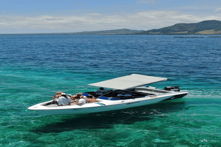 5 Islands Private Speedboat w/ Snorkeling + Lunch & Drinks