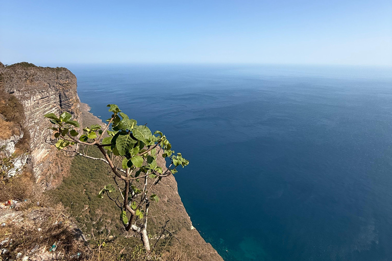 Salalah: Scenic West Coast Cliffs & Shaat Viewpoint