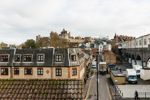 From London: Stonehenge Inner Circle and Windsor Day Trip Early Departure with Windsor Castle Entry