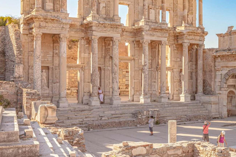 Marmaris: Ephesus Guided Day Trip with Lunch Tour without Entrance Ticket of Ephesus