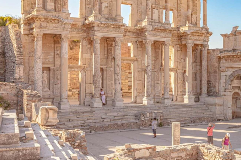 Marmaris: Ephesus Guided Day Trip with Lunch Tour without Entrance Ticket of Ephesus