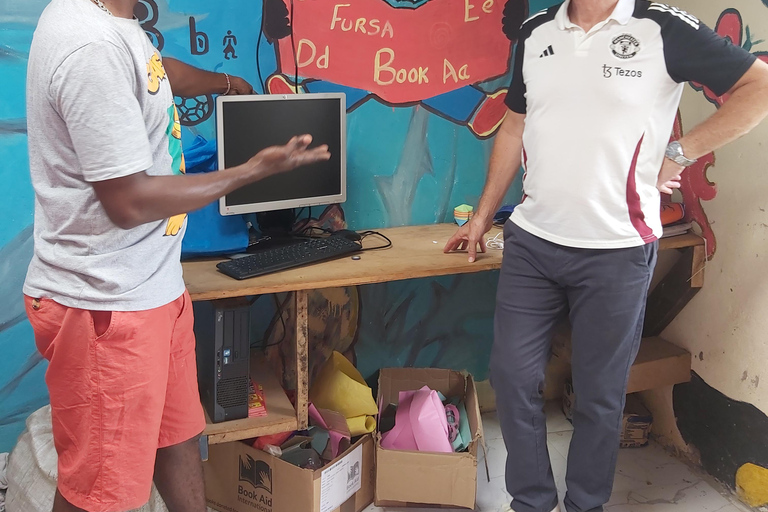 内罗毕：马萨雷贫民窟本地向导步行导览内罗毕：马萨雷贫民窟徒步之旅（含当地向导）