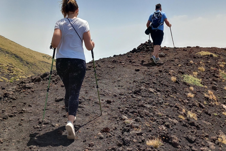 Viagem de 1 dia ao Etna saindo de Siracusa. Caminhada, vinho e comida incluídos