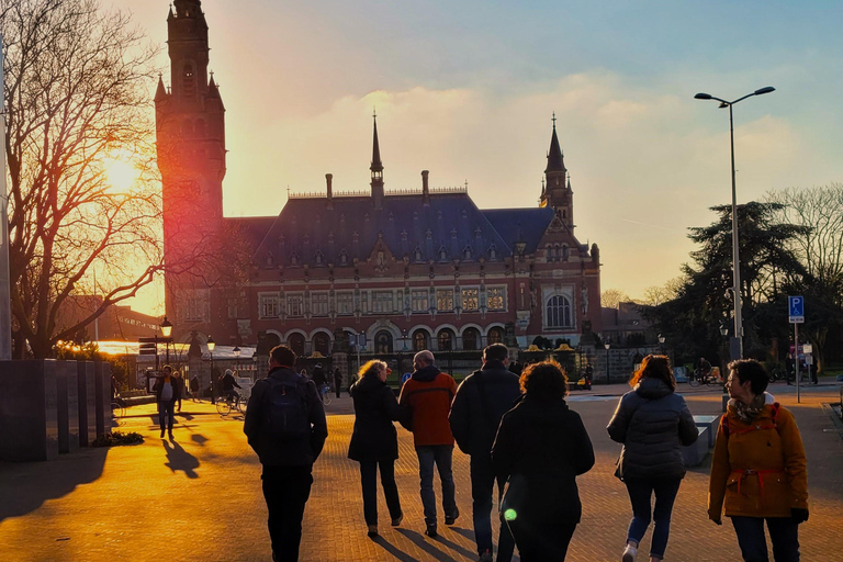 Centre The Hague On Foot with Wonderful Storyteller - 2hr Enter The Hague On Foot with Wonderful Storyteller - 2hr