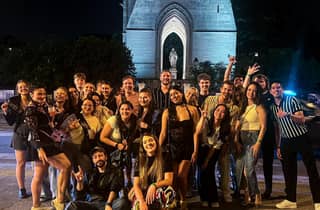 Paris: Geführte Kneipentour durch das Stadtzentrum mit Shots und Club-Eintritt