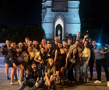 Paris: City Center Guided Pub Crawl with Shots & Club Entry