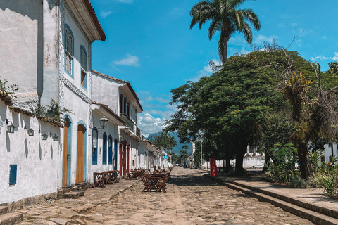 Paraty : Visite à pied du centre historique et dégustation gratuite de Cachaça