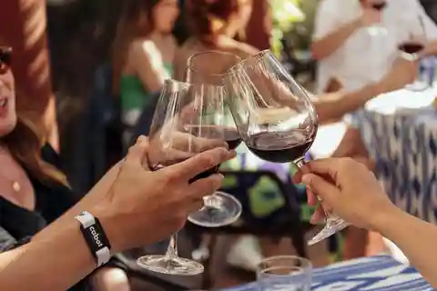 Mallorca Weinverkostung erleben: 4 Weine & Käse
