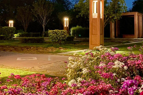 Delhi: prywatna wycieczka nocna do grobowca Humajuna i ogrodu Sundar NurseryDelhi: prywatna wycieczka nocna do grobowca Humajuna i szkółki Sundar