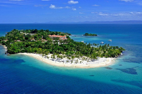 Tropical Tranquility: Discover Samana, Playa Rincón and much