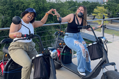Dallas: 2-Hour E-Scooter Rental with Helmet and Lock