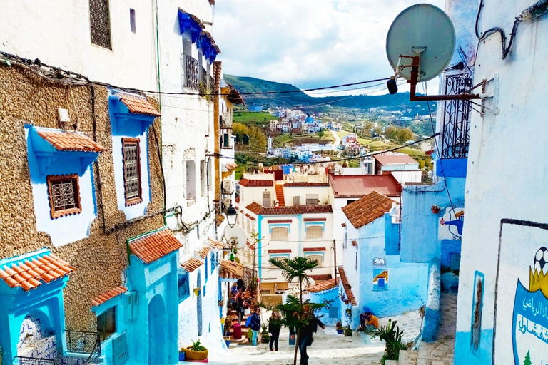 Vanuit Fez: Dagtrip Chefchaouen met chauffeur met groep van 8