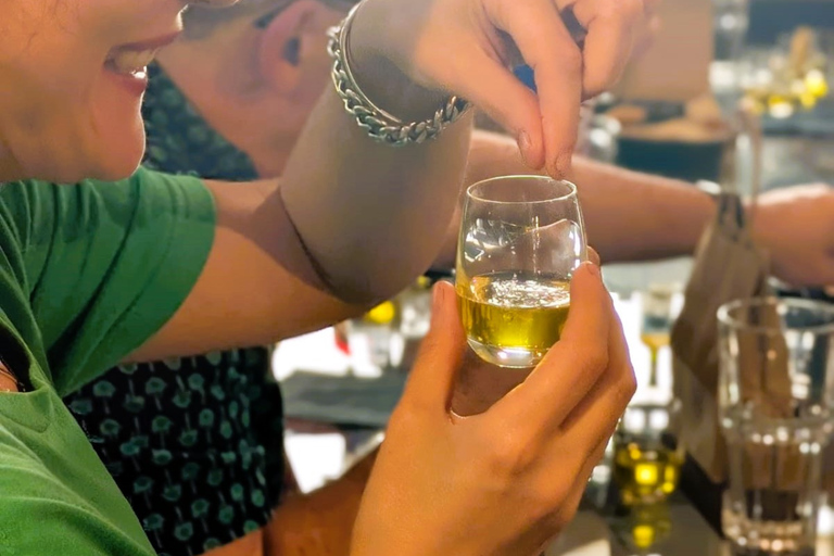 Olive Oil Tasting in Athens with Honey, Raki & Wine