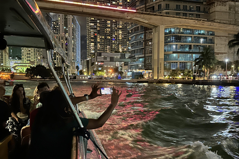 Miami River Sightseeing Cruise: Miami Skyline & Architecture